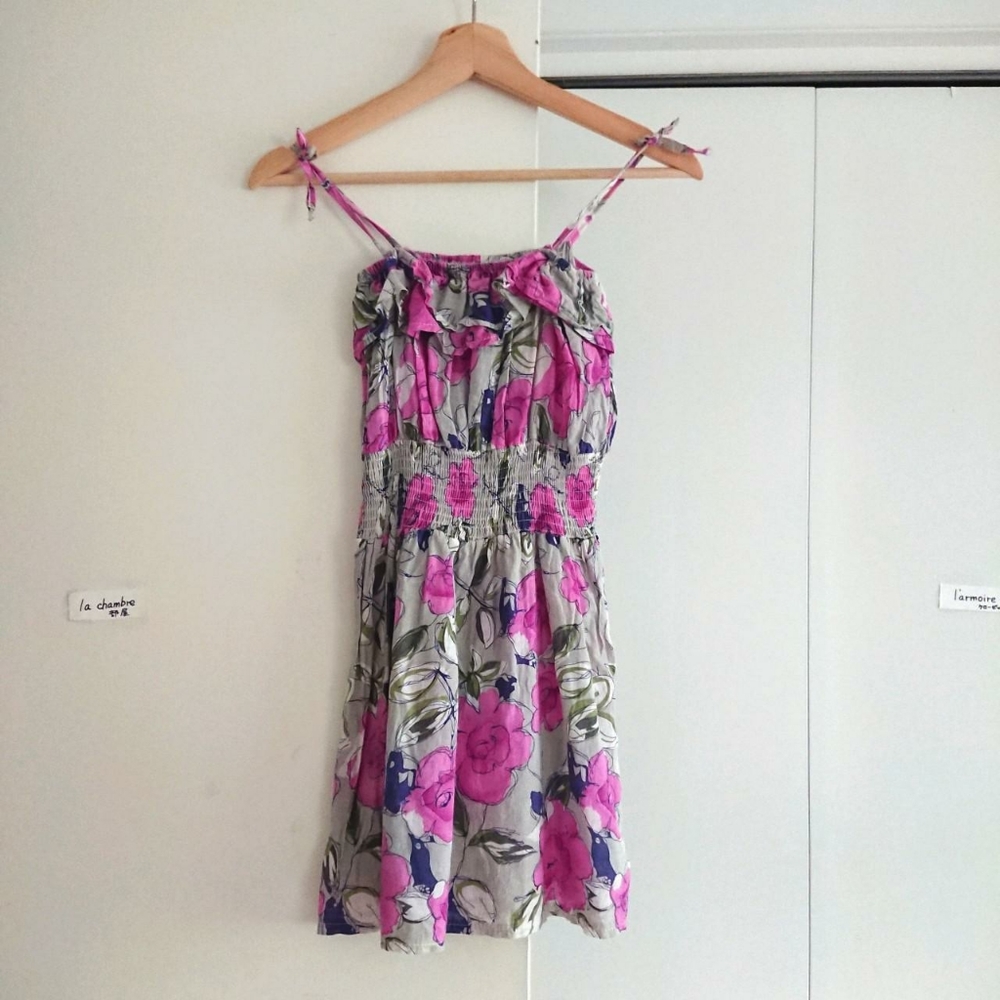 💖2/$15💖 Watercolour floral tunic camisole from Japanese brand Ingni